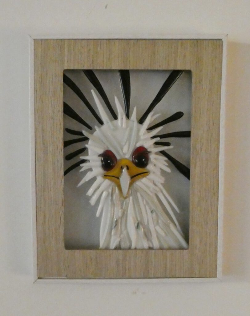 Vogels over de hele wereld, uit serie vogels gemaakt door glaskunstenaar Josette Meeuwis, Glasatelier de Spin